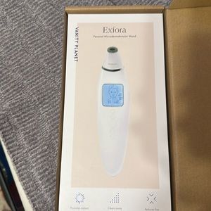 Exfora personal microdermabrasion wand by Vanity Planet
